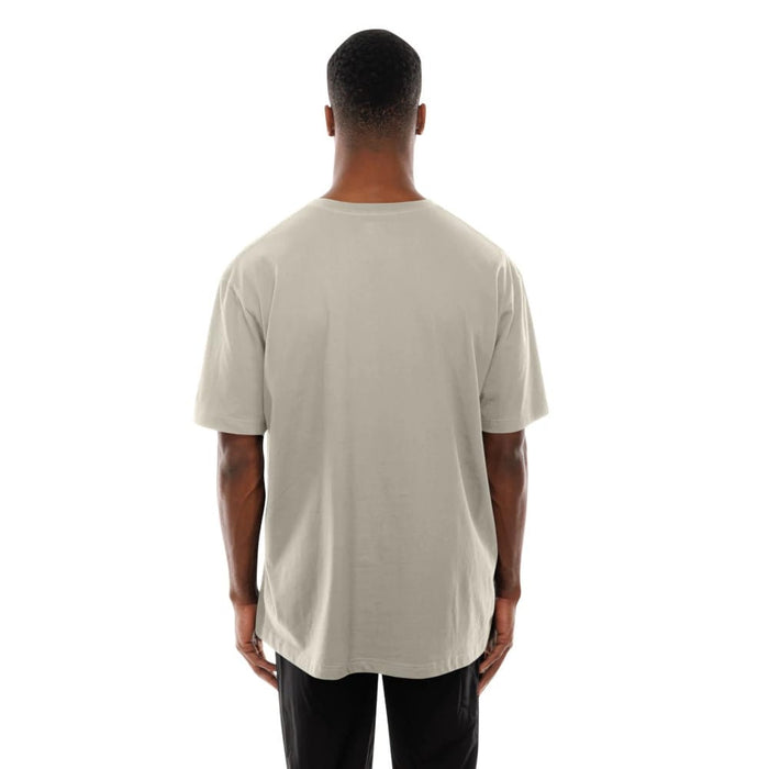 The Male model is wearing Chicago Bulls Modern Driver Light Beige T-Shirt 7