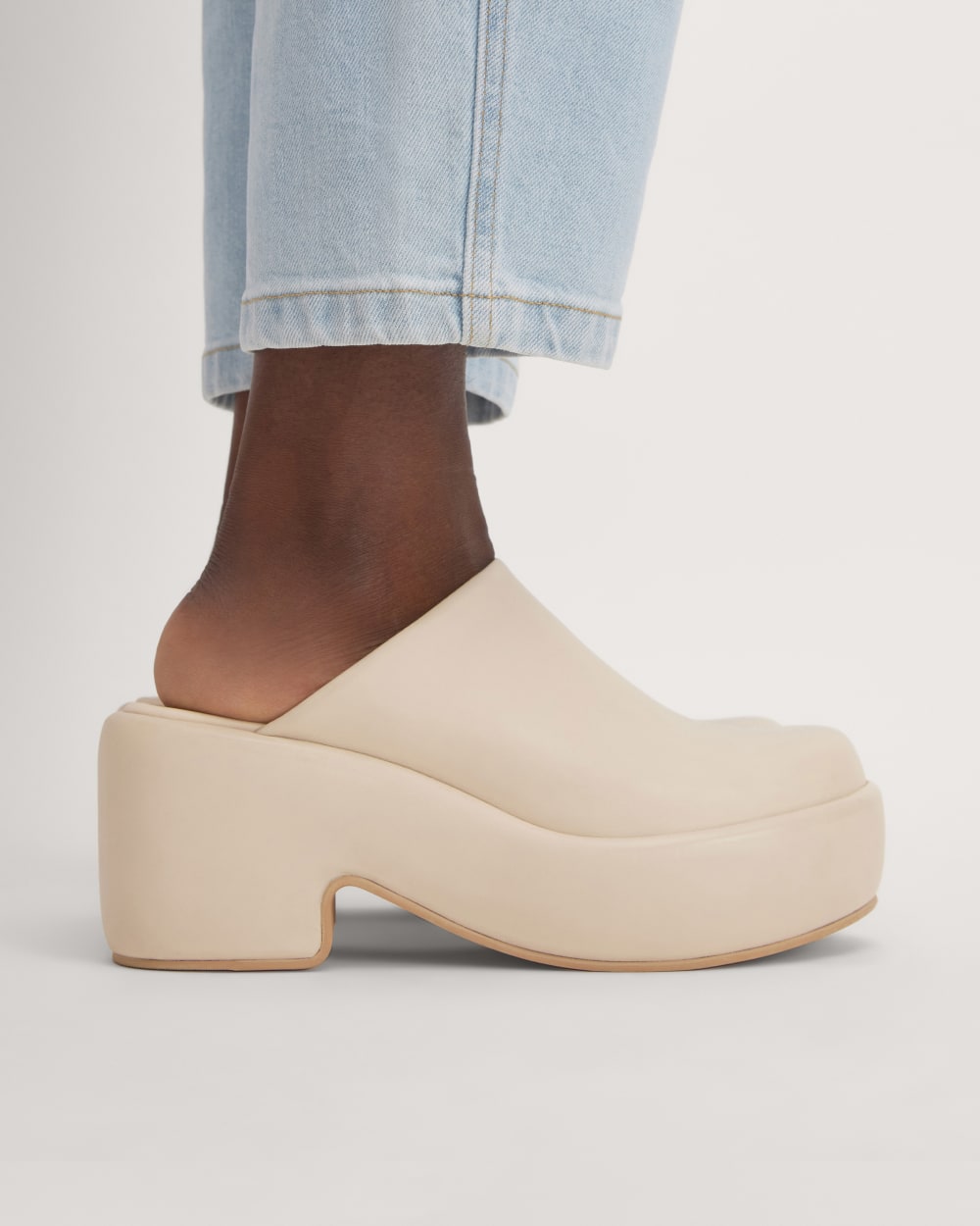 The Puffa Clog | Parchment