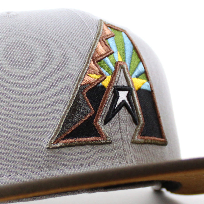 Arizona Diamondbacks 10th Anniversary New Era 59Fifty Fitted Hat (Glow in the Dark Gray Walnut Toasted Peanut Under Brim)