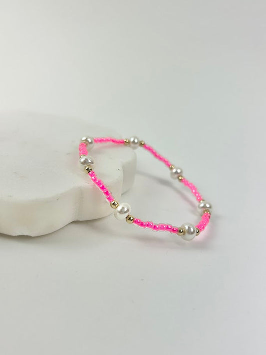Beaded Blondes Pearl/Hot Pink Bracelet Bracelets in at Wrapsody