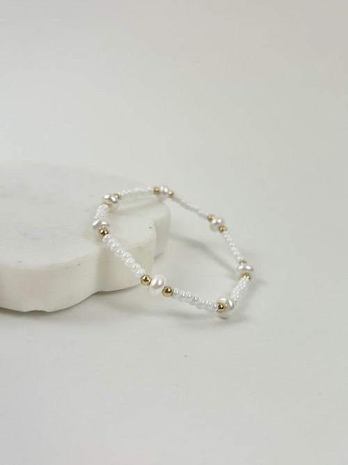 Beaded Blondes Pearl/White Luster Bracelet Bracelets in at Wrapsody