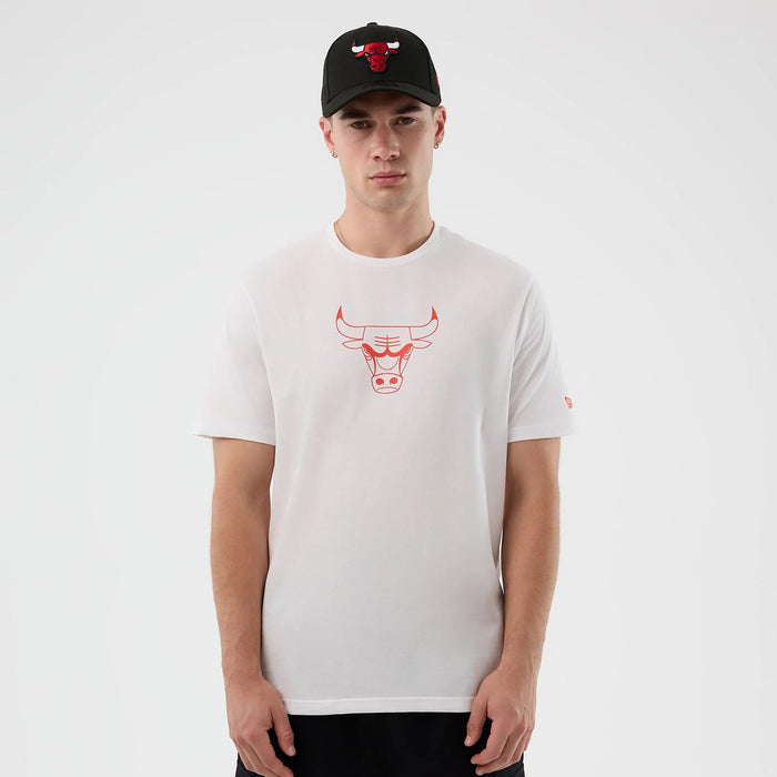 The Male model is wearing Chicago Bulls NBA Back To School White T-Shirt 1