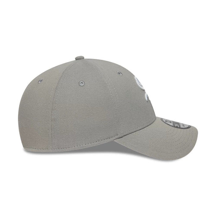 This is a Chicago White Sox MLB Grey 39THIRTY Stretch Fit Cap 5