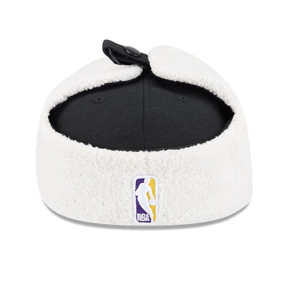 This is a LA Lakers NBA Classic Black Dogear 59FIFTY Fitted Cap 5
