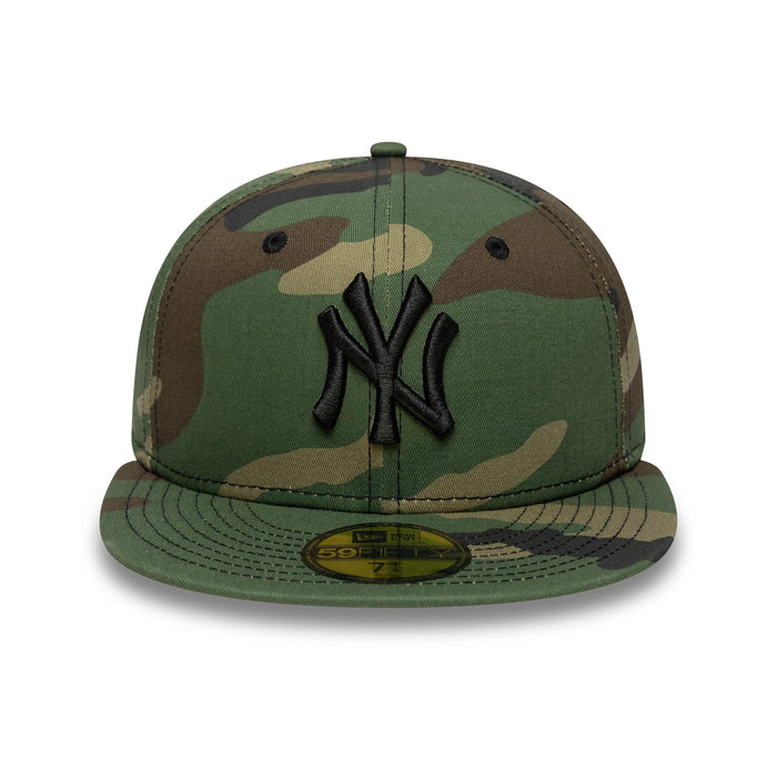 This is a New York Yankees MLB Green Camo 59FIFTY Fitted Cap 2