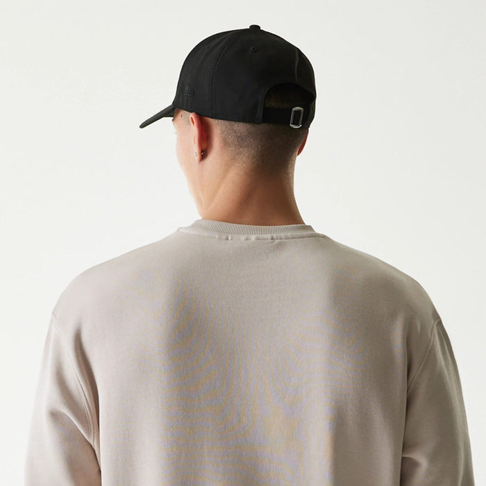 The Male model is wearing New York Yankees MLB League Essential Midi Cream Oversized Crew Neck Sweater 7