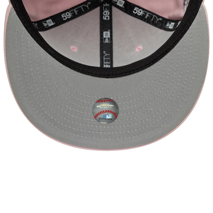 This is a New York Yankees MLB World Series Pink 59FIFTY Fitted Cap 2