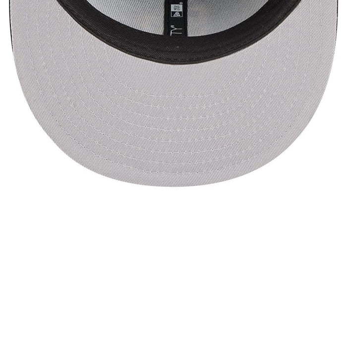 This is a San Diego Padres MLB Classic Black Dogear 59FIFTY Fitted Cap 2